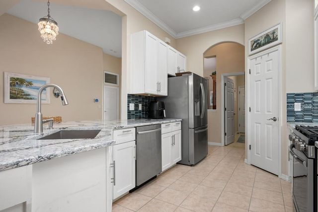 264 DAHLIA COURT, Bradenton, FL 34212