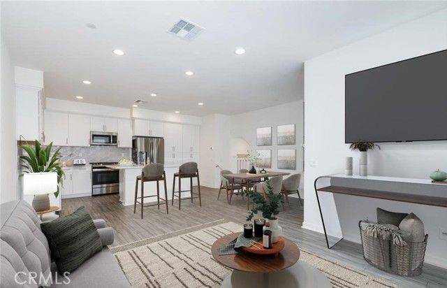 606 White Oaks, Lake Forest (el Toro), CA 92610