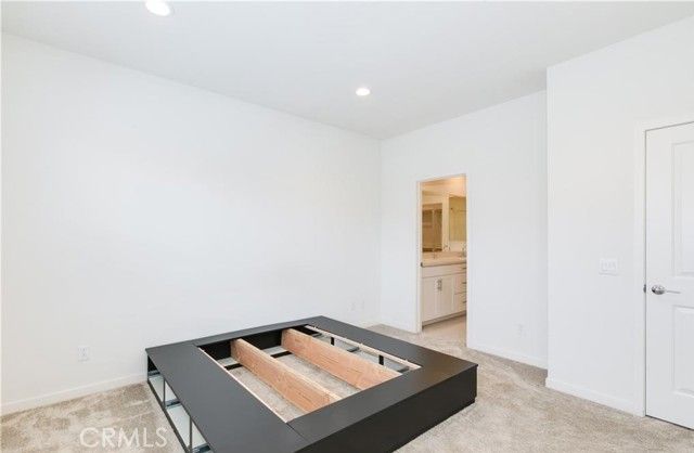 606 White Oaks, Lake Forest (el Toro), CA 92610