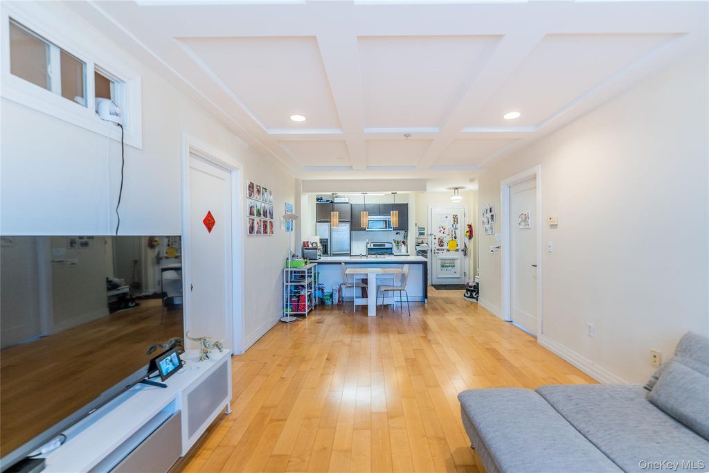 64-05 Yellowstone Boulevard #519, Forest Hills, NY 11375 — photo 4