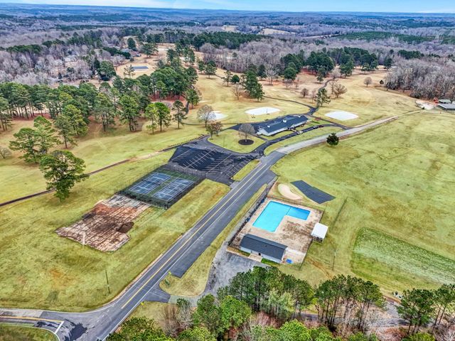 736 Three Wood Lane, Woodruff, SC 29388
