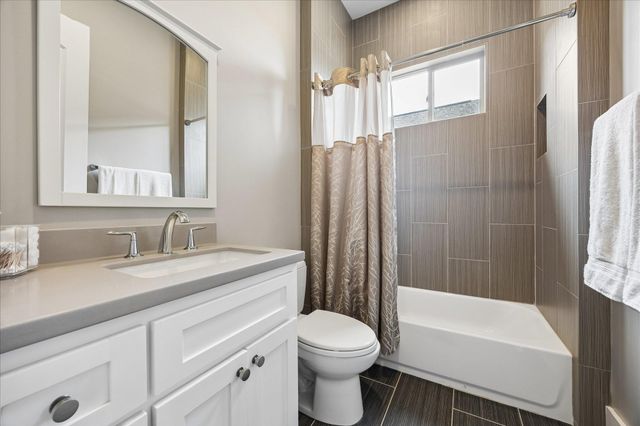 2513 Mcclendon Street, Houston, TX 77030