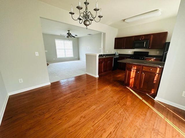 962 Prestwyck Court, Alpharetta, GA 30004