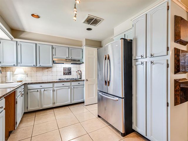 2725 Warwick Drive, Oklahoma City, OK 73116