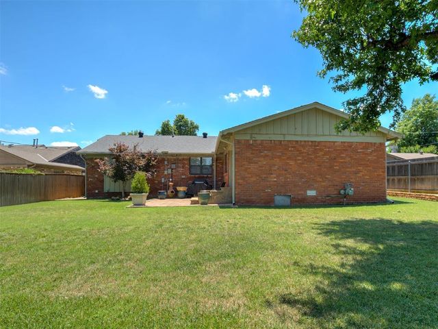 2725 Warwick Drive, Oklahoma City, OK 73116