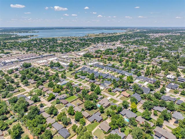 2725 Warwick Drive, Oklahoma City, OK 73116
