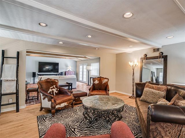 2725 Warwick Drive, Oklahoma City, OK 73116