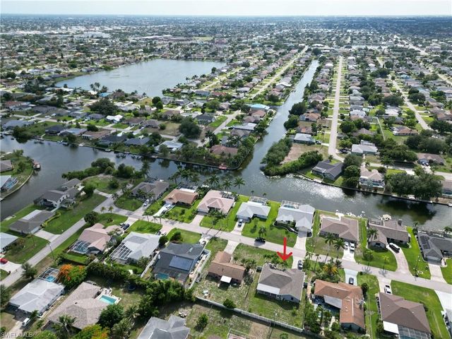 111 SE 21st AVE, Cape Coral, FL 33990