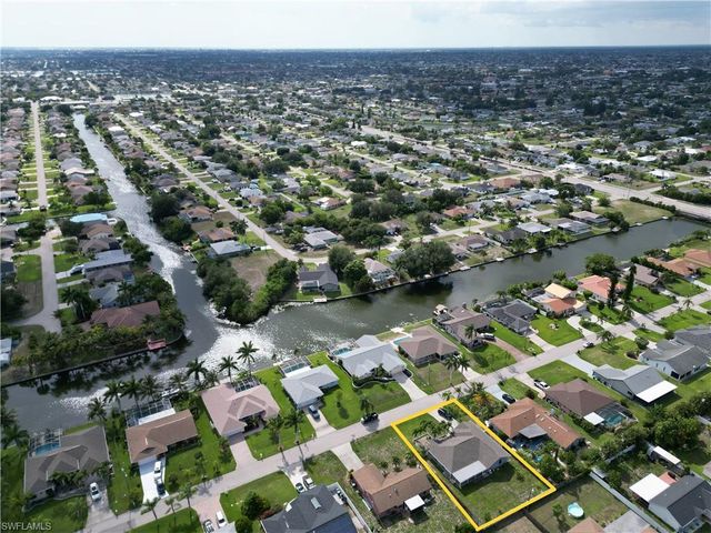111 SE 21st AVE, Cape Coral, FL 33990