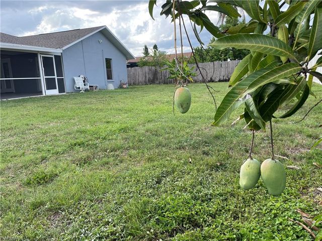 111 SE 21st AVE, Cape Coral, FL 33990