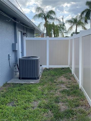 111 SE 21st AVE, Cape Coral, FL 33990