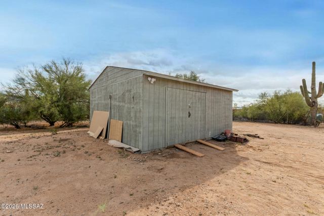 2120 N Halo Drive, Tucson, AZ 85743