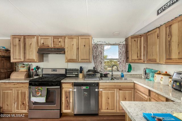 2120 N Halo Drive, Tucson, AZ 85743