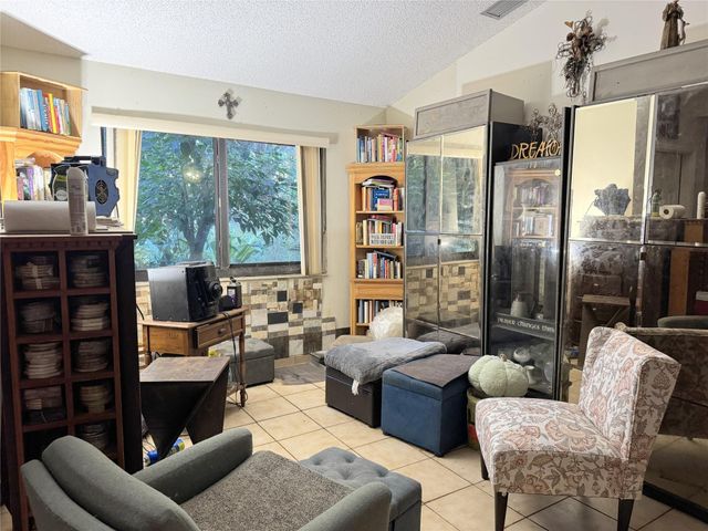 5911 SW 196th Lane, Southwest Ranches, FL 33332