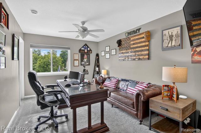 15156 Oak Valley Lane, Monroe, MI 48161