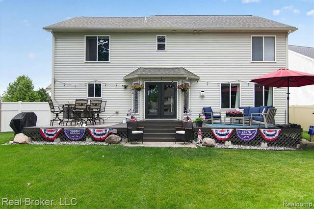 15156 Oak Valley Lane, Monroe, MI 48161