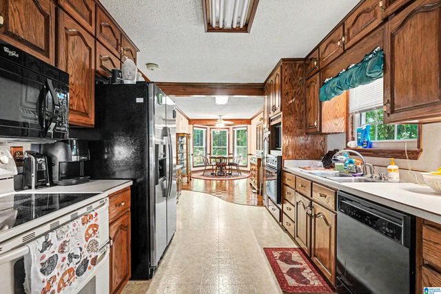 545 OVERHILL DRIVE, Pelham, AL 35124