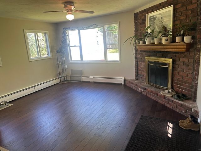 11 Alpha Rd, Holden, MA 01520