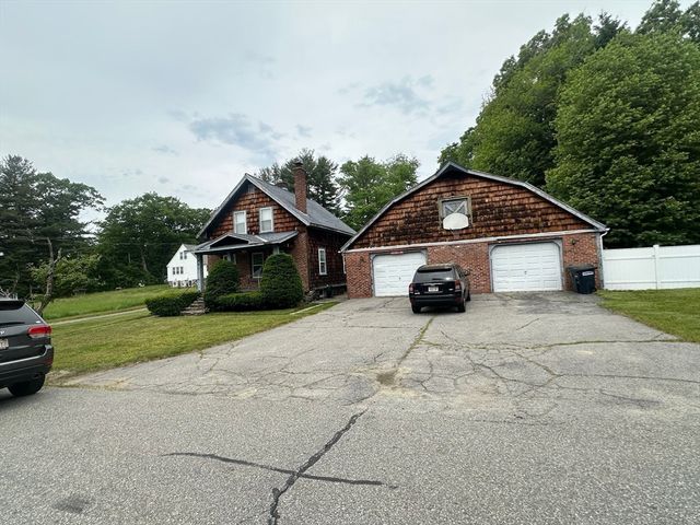 11 Alpha Rd, Holden, MA 01520
