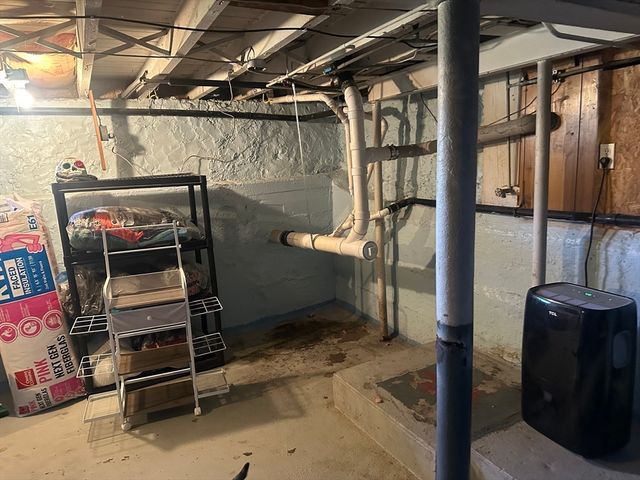 11 Alpha Rd, Holden, MA 01520