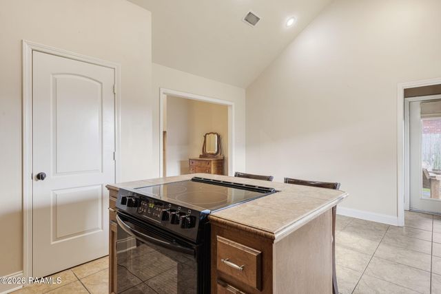 104 Sunflower Drive, Lafayette, LA 70508