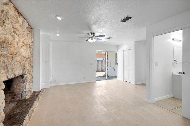 7604 35TH AVENUE S, Tampa, FL 33619