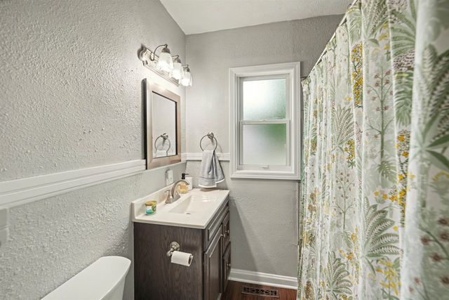 600 W Republic, Salina, KS 67401