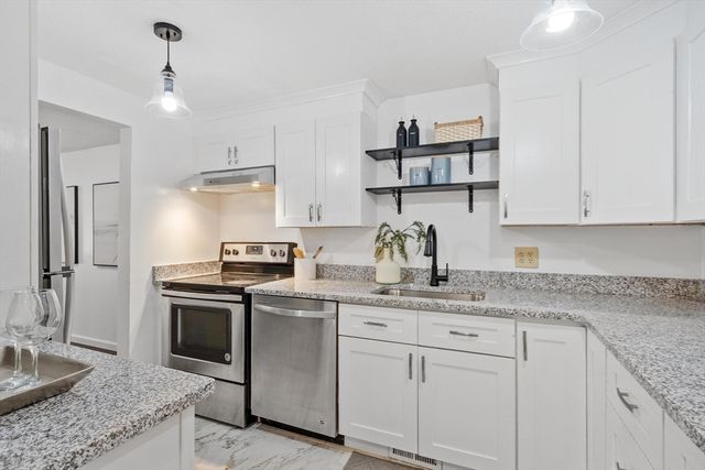 5 Elm Street 1, Acton, MA 01720
