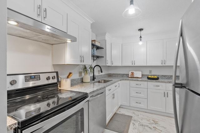 5 Elm Street 1, Acton, MA 01720