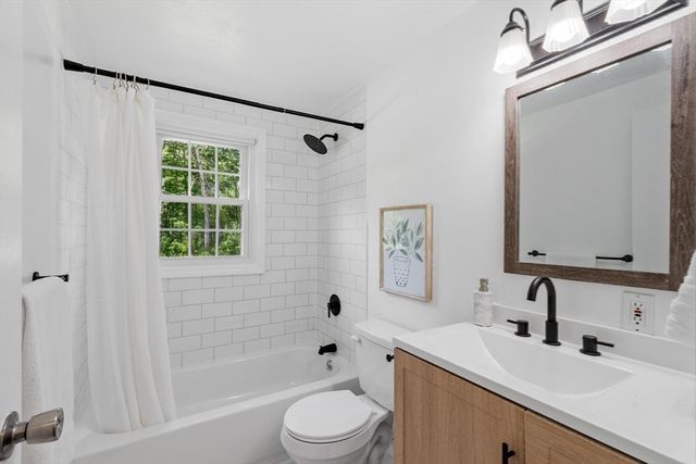 5 Elm Street 1, Acton, MA 01720