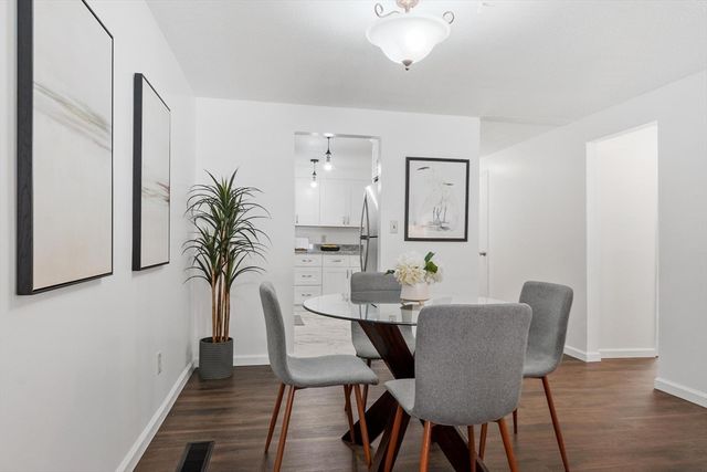 5 Elm Street 1, Acton, MA 01720