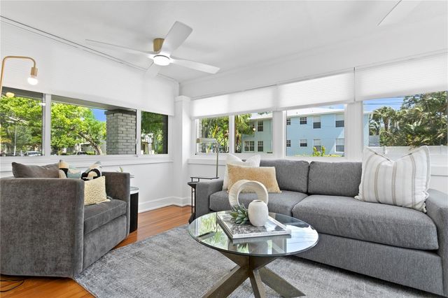 1140 OAK STREET NE, St Petersburg, FL 33701