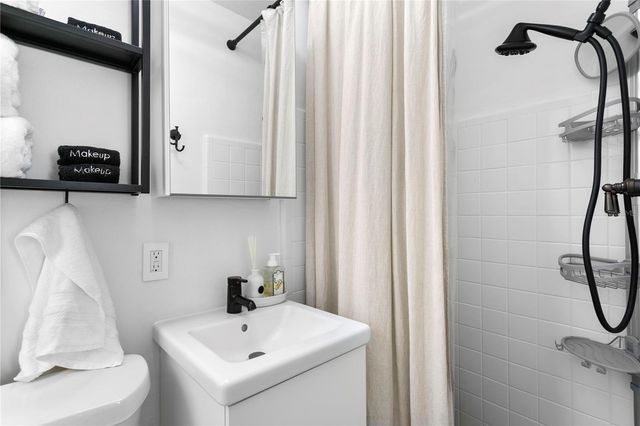 1140 OAK STREET NE, St Petersburg, FL 33701