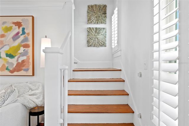 1140 OAK STREET NE, St Petersburg, FL 33701