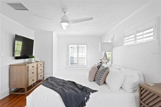 1140 OAK STREET NE, St Petersburg, FL 33701