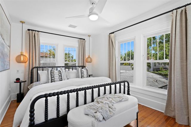 1140 OAK STREET NE, St Petersburg, FL 33701