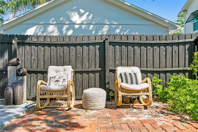 1140 OAK STREET NE, St Petersburg, FL 33701