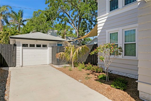 1140 OAK STREET NE, St Petersburg, FL 33701