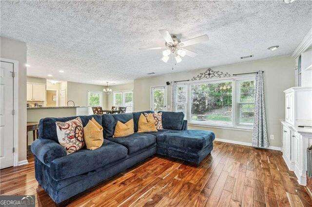 2152 MARNE Glen NW, Kennesaw, GA 30152