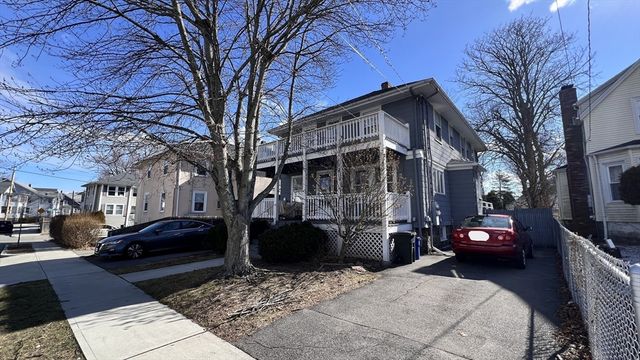 123 Waterston Ave 1, Quincy, MA 02170