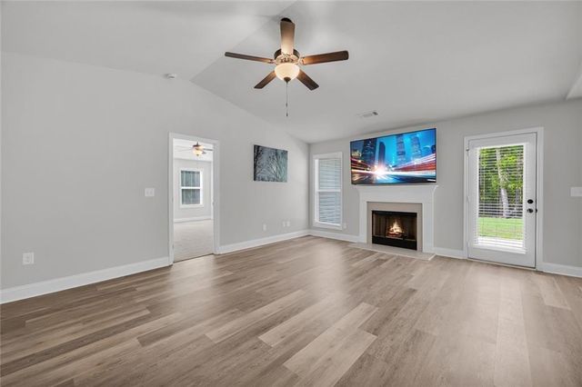 222 Rollingwood Drive, Hull, GA 30646