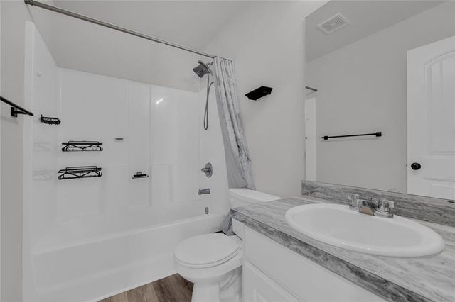222 Rollingwood Drive, Hull, GA 30646