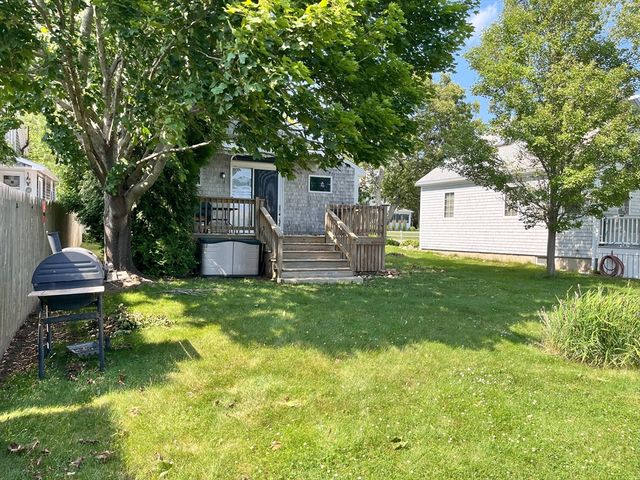 44 Angelica Ave WINTER, Mattapoisett, MA 02739