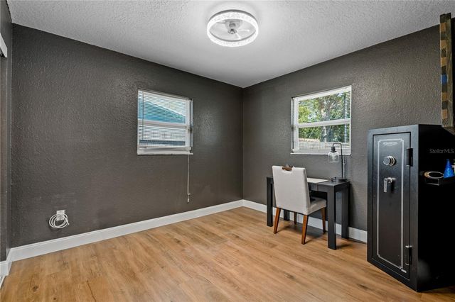 9653 GOLDEN GROVE STREET, Seminole, FL 33772