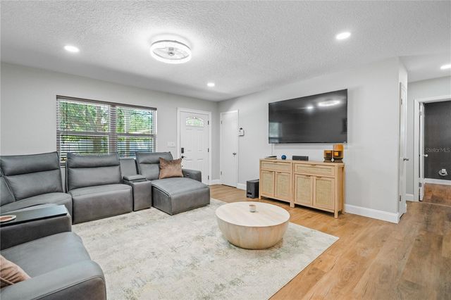 9653 GOLDEN GROVE STREET, Seminole, FL 33772