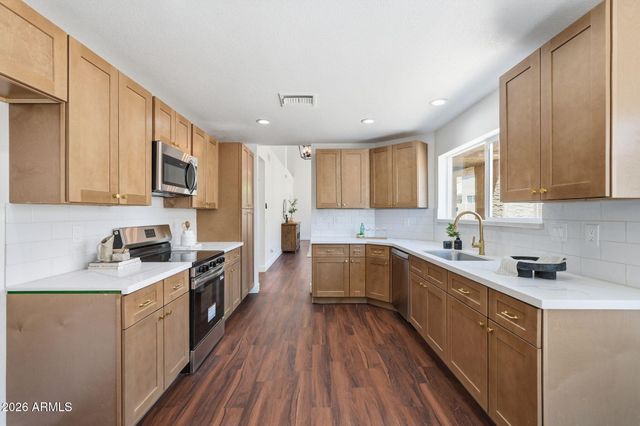6726 S BRITTANY Lane, Tempe, AZ 85283