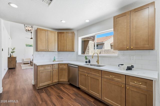 6726 S BRITTANY Lane, Tempe, AZ 85283