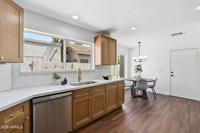 6726 S BRITTANY Lane, Tempe, AZ 85283