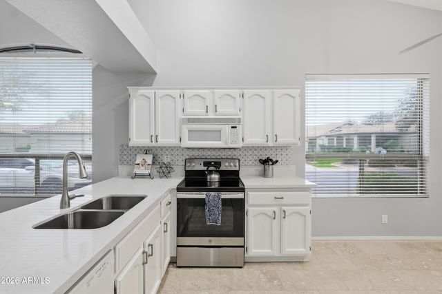 23729 S HARMONY Way, Sun Lakes, AZ 85248