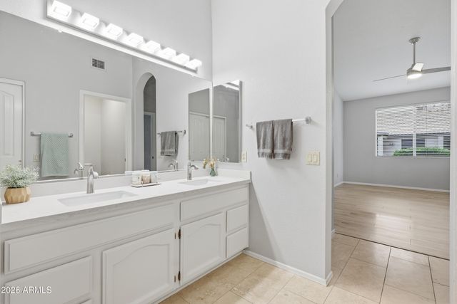 23729 S HARMONY Way, Sun Lakes, AZ 85248